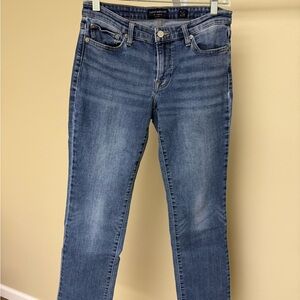 Lucky Brand Sweet Straight Jeans 6/28R Light Wash Mid Rise Denim